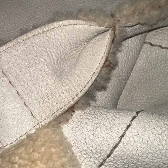 Prada Tote Bag with Sheep Fur - Picture 13 of 16